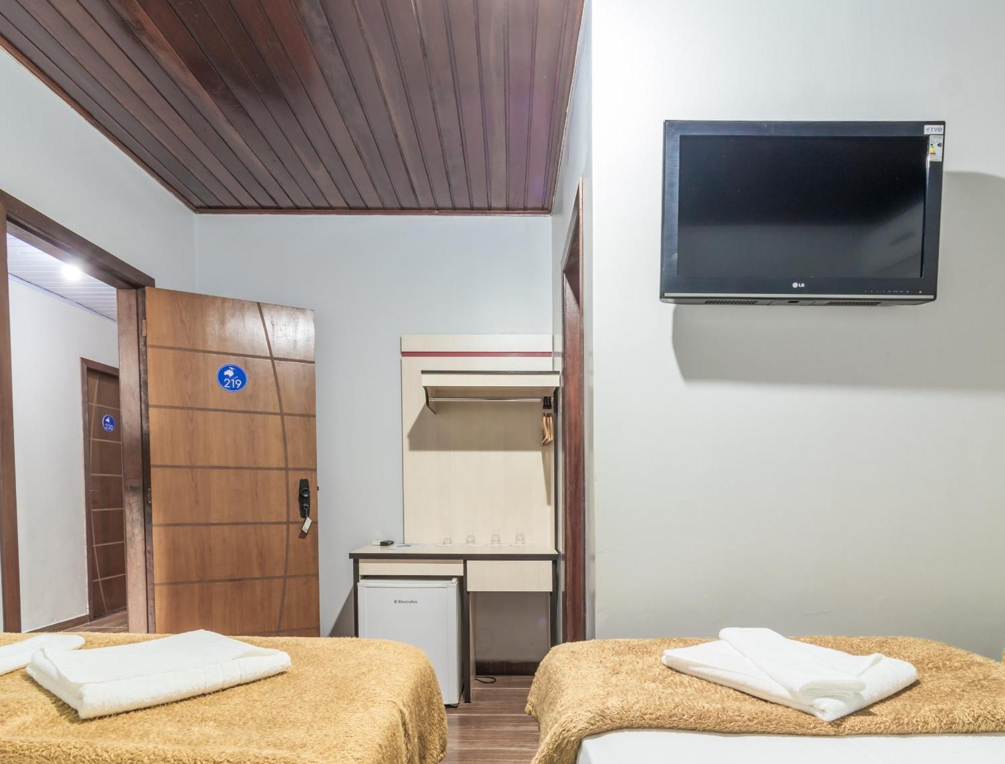 Foz Budget Hotel Фос-ду-Іґуасу Екстер'єр фото