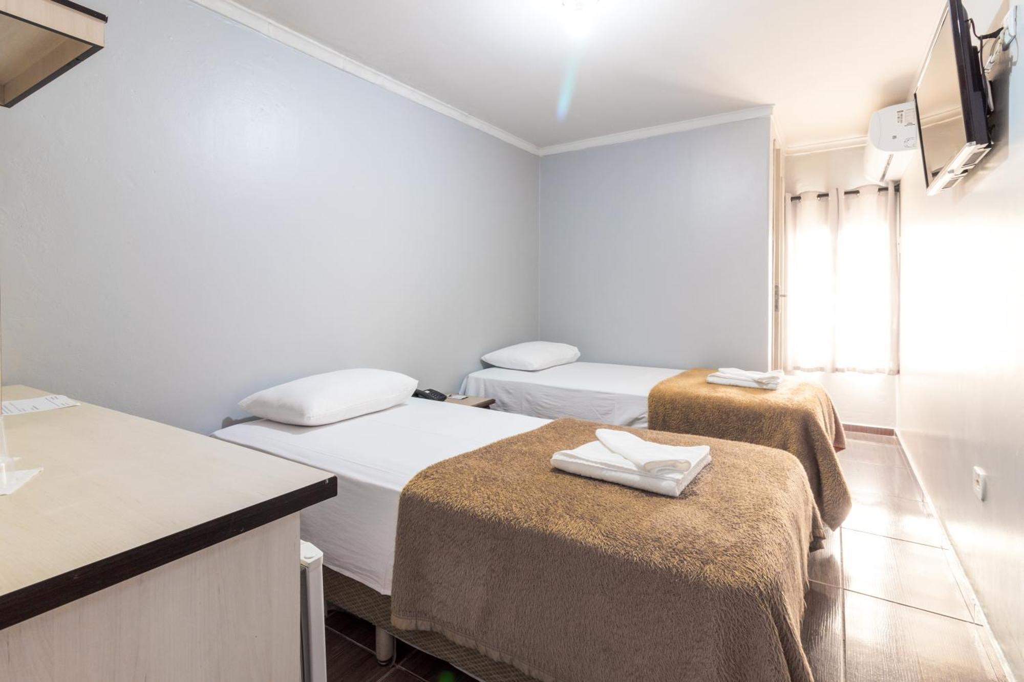 Foz Budget Hotel Фос-ду-Іґуасу Екстер'єр фото